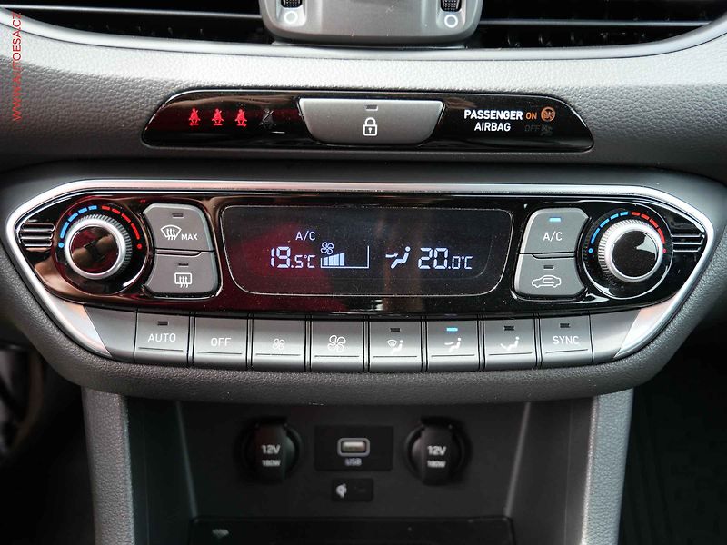 Hyundai i30 (2022) 1.5 T-GDi, ČR, Smart, AT, LED - fotka 15 z 20