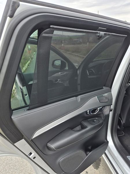 Volvo XC90 (2019) 2.0 /288kW - fotka 16 z 37