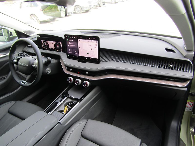 Škoda Superb (2026) L&K 2.0 TDI 110 kW DSG - fotka 19 z 30