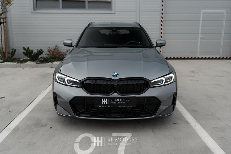 BMW Řada 3 (2025) 330e Touring 292 k, M paket - fotka 6 z 20