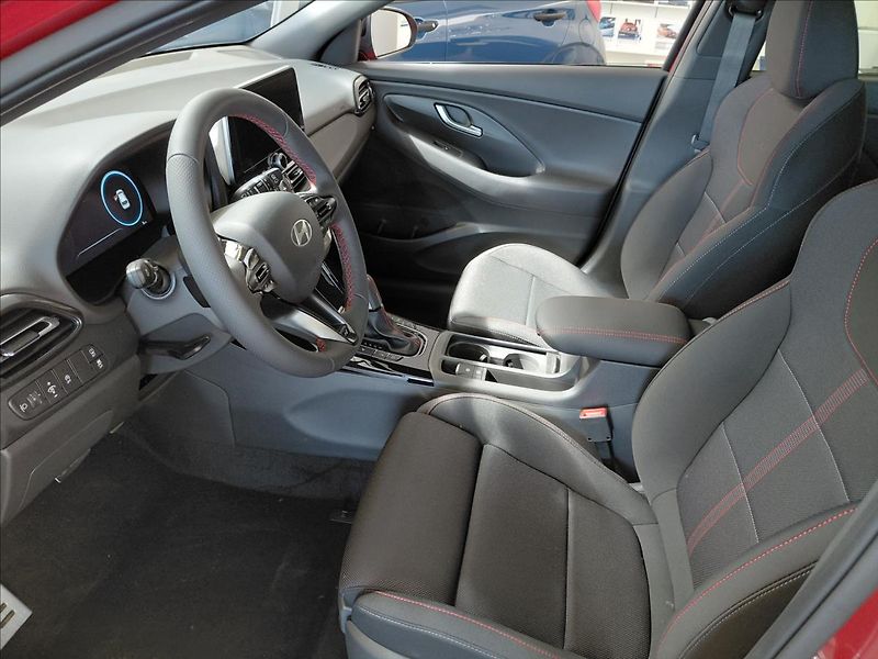 Hyundai i30 (2026) 26 WG 1,6 T-GDI DCT N LINE - fotka 9 z 16