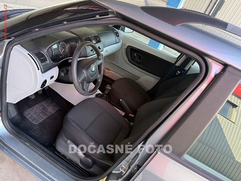 Škoda Fabia (2012) 1.6 TDi, autoAC, temp - fotka 3 z 3