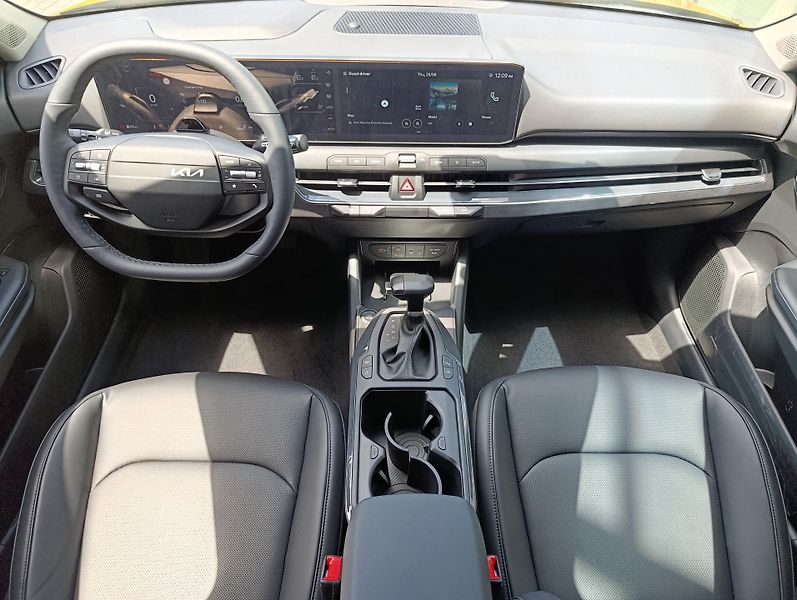 Kia K4 Sportswagon (2026) CL4 1,6 T-GDi 7DCT TOP + A17 - fotka 6 z 6