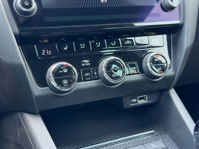 Škoda Octavia combi RS 2,0 TDI 135 kW 6° DSG - fotka 12 z 30