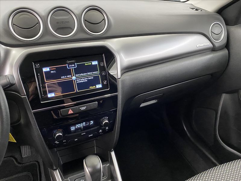 Suzuki Vitara 1,4 BoostJet Allgrip - fotka 16 z 27