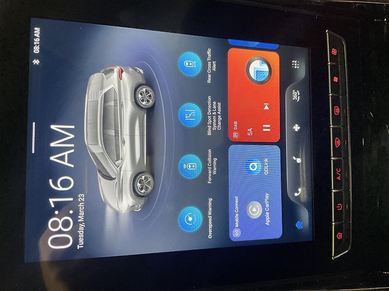 Maxus Euniq 6 77kWh Kůže 360 Pano ACC LED - fotka 13 z 21