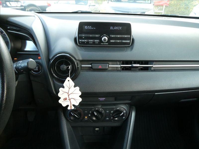 Mazda CX-3 2,0 Skyactiv-G120 Revolution - fotka 26 z 37