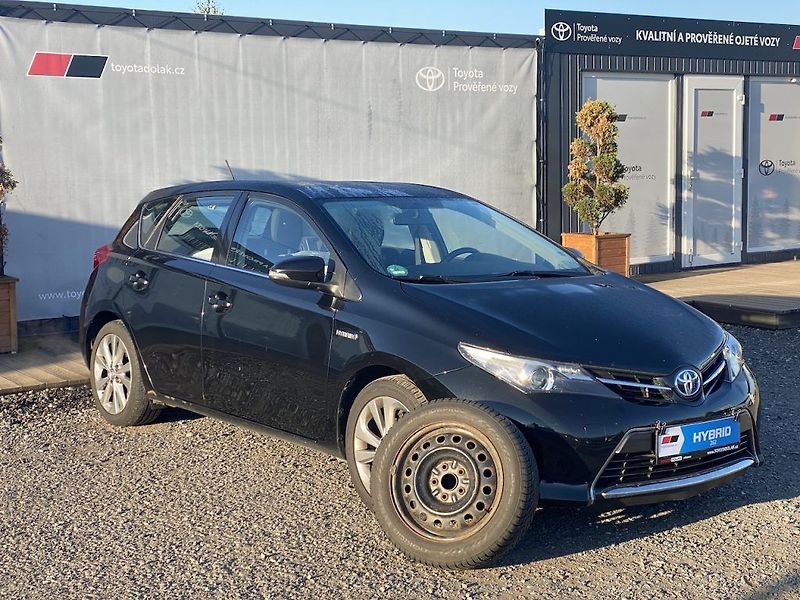Toyota Auris 1.8HSD, 2x kola, po servisu - fotka 1 z 14