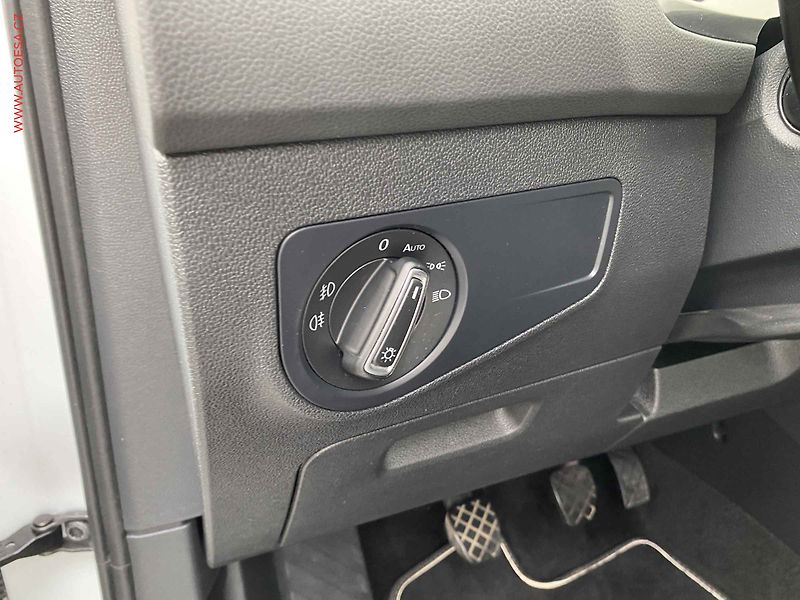 Volkswagen Tiguan (2019) 1.5 TSi, 1.maj,ČR, R-Line - fotka 15 z 18
