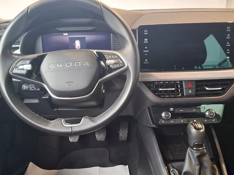 Škoda Scala (2025) SELECTION TSI 85/1.0 M6F - fotka 16 z 50