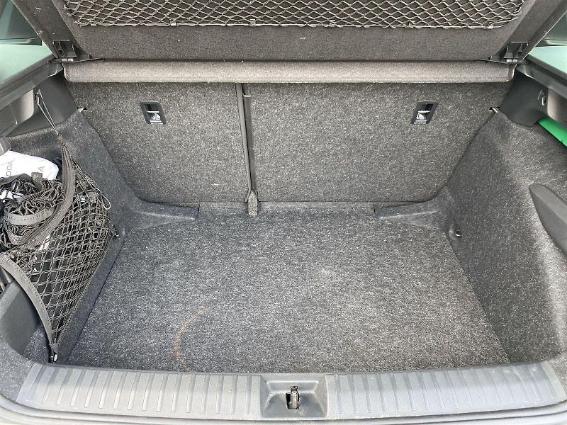Škoda Kamiq (2024) 1.0 TSI DSG Monte Carlo - fotka 27 z 33
