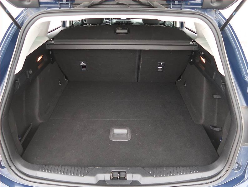 Ford Focus (2018) 1.5 EcoBlue, Serv.kniha - fotka 13 z 17