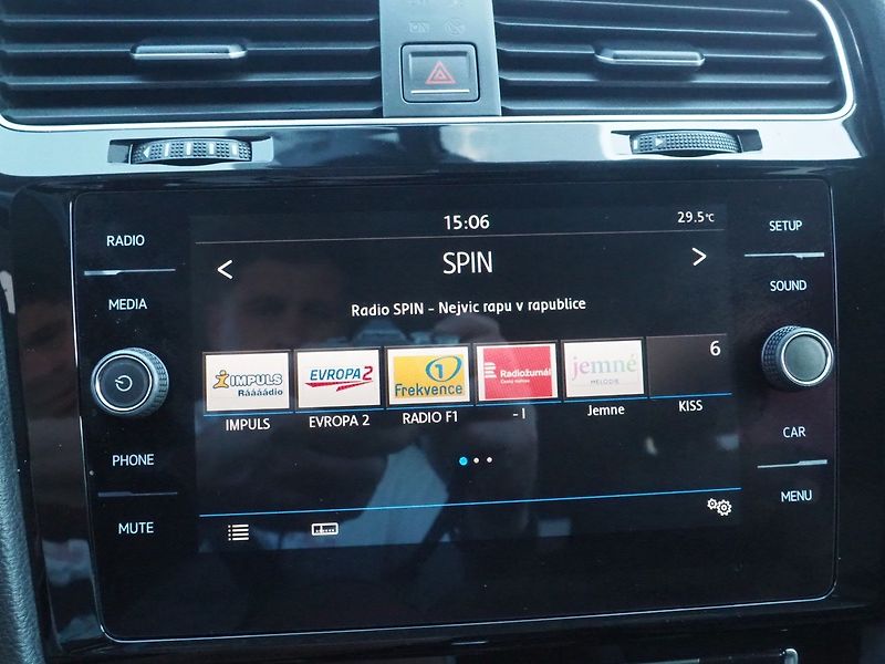 Volkswagen Golf Variant (2017) 1.4 TGI 81 kW, CNG - fotka 29 z 36