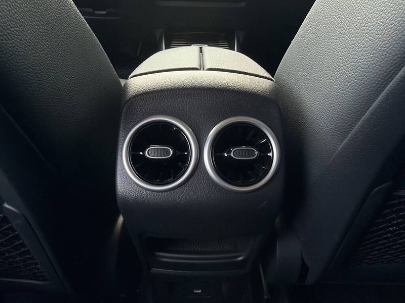 Mercedes-Benz Třídy B (2024) 200 - fotka 24 z 27