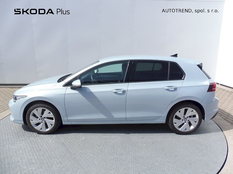 Volkswagen Golf (2025) People 1,5 TSI 85kW mHEV DSG - fotka 3 z 26