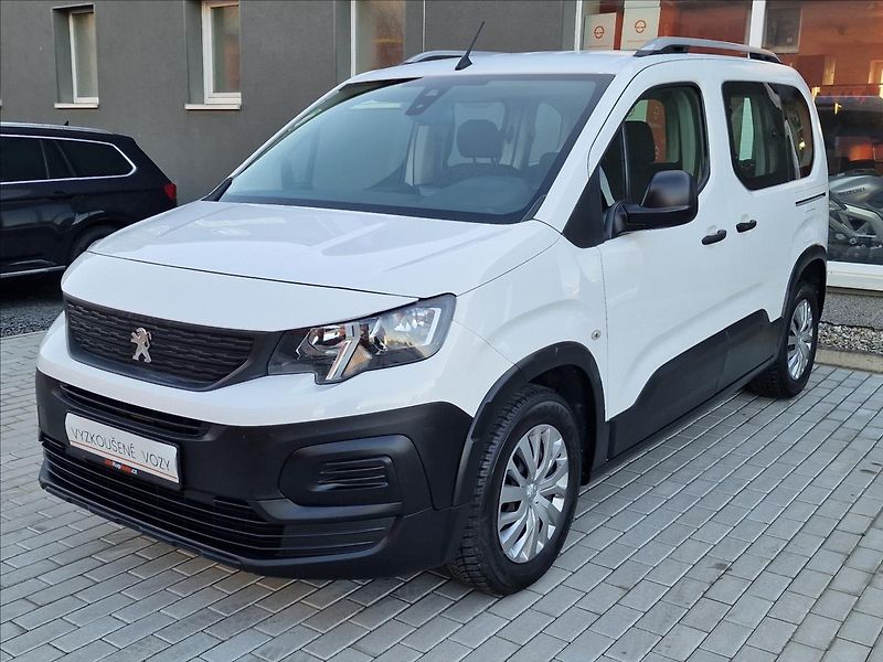 Peugeot Rifter 1.2 PureTech 110 S&S,ČR,1.Maj - fotka 5 z 50