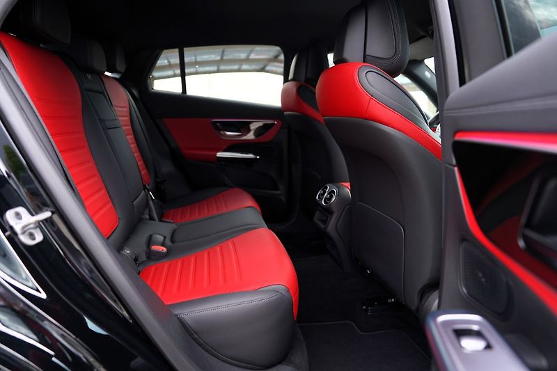 Mercedes-Benz GLC 220d AMG coupe/4Matic/ČR - fotka 28 z 44