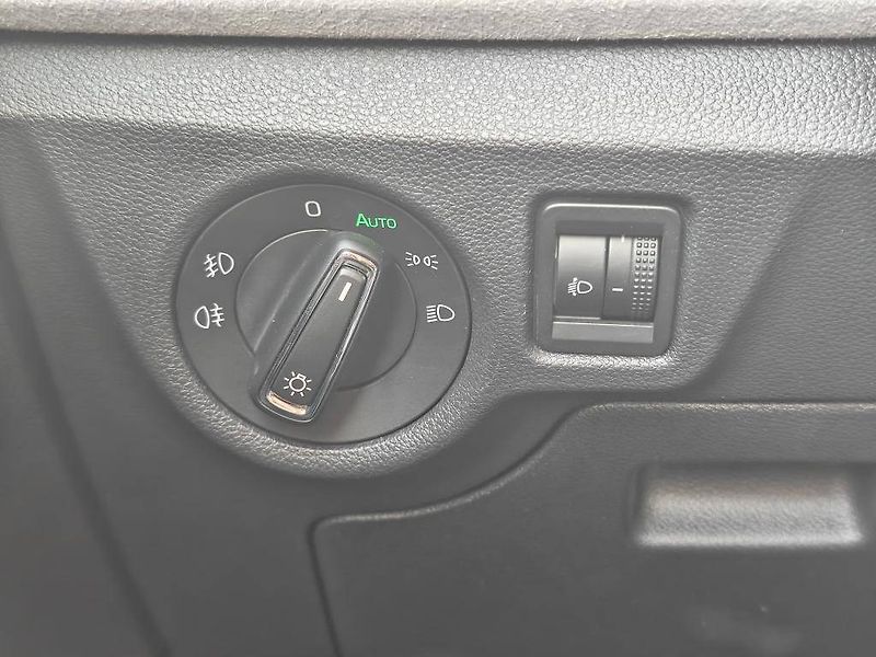 Škoda Kamiq Top Selection 7DSG 1,0TSI - fotka 18 z 22