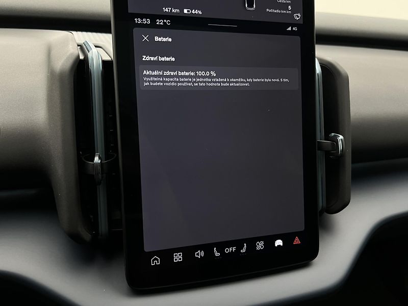 Volvo EX30 (2026) P8 AWD electric ULTRA BLACK  - fotka 36 z 49