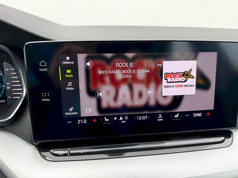Škoda Octavia (2023) OCT.COM M-HEV STY TS 110/1.5 A - fotka 31 z 42