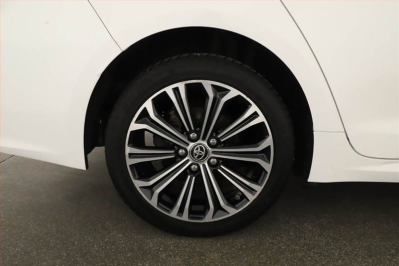 Toyota Corolla (2021) Comfort 1.8 Hybrid - fotka 16 z 16
