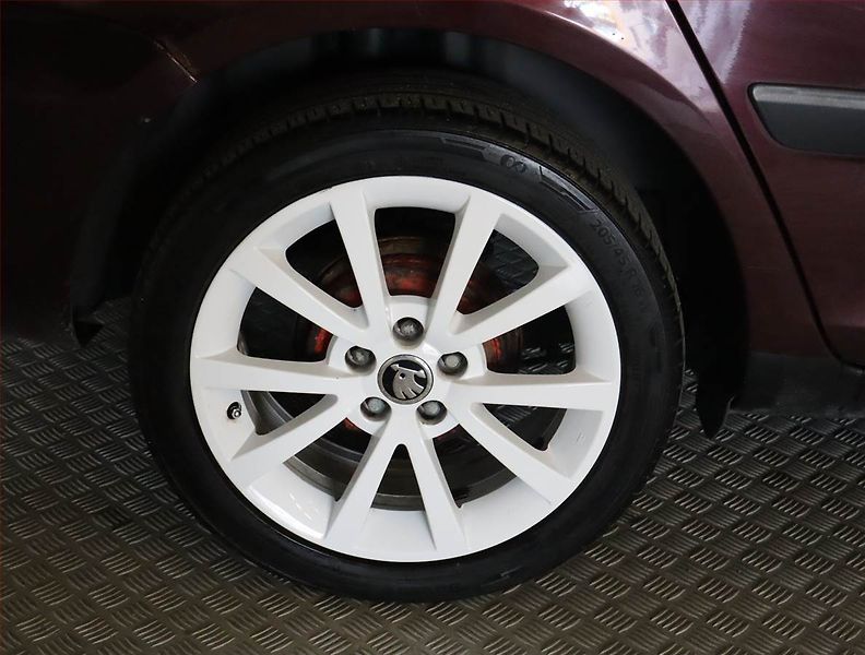Škoda Fabia (2009) 1.2 12V, Eko.zaplacen - fotka 15 z 15