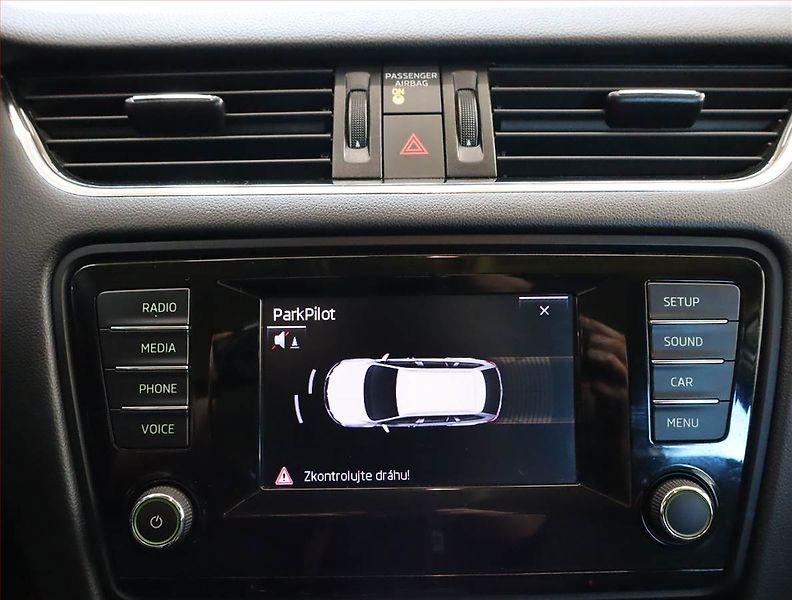 Škoda Octavia (2015) 1.6 TDI 4x4, 4X4, Bi-Xenony - fotka 13 z 19