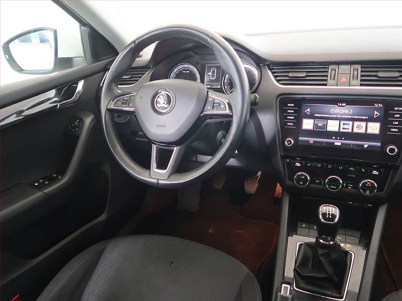 Škoda Octavia (2017) Style 1.6 TDI, Serv.kniha - fotka 7 z 14