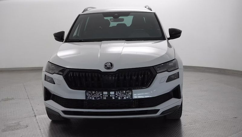 Škoda Karoq 1.5 TSI Sportline Matrix DCC - fotka 3 z 16