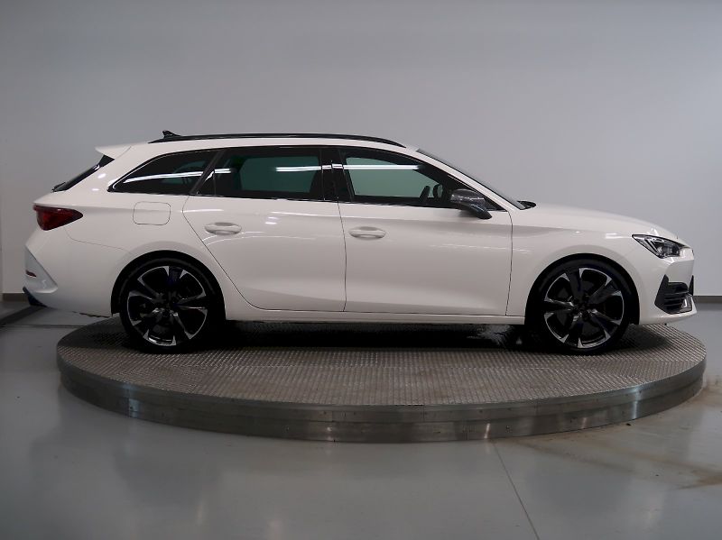 Cupra Leon (2024) VZ 2.0TSI 228KW 4x4 - fotka 8 z 42
