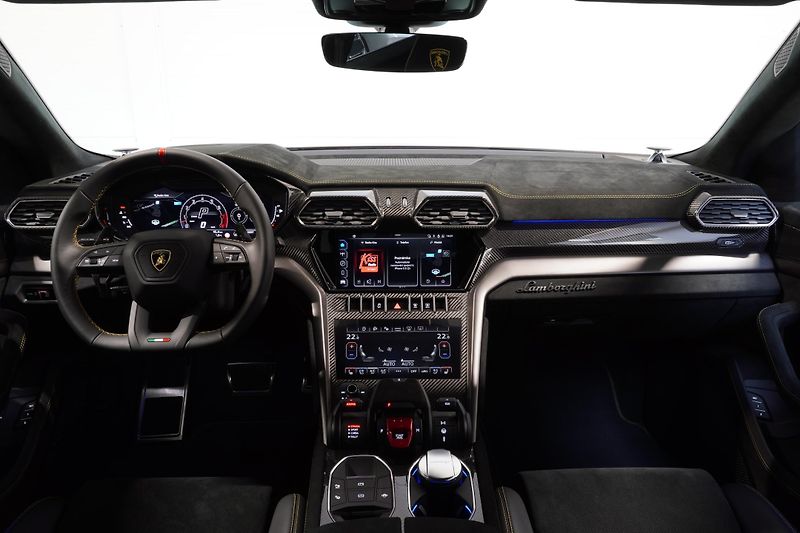 Lamborghini Urus Performante, Akrapovič - fotka 25 z 41