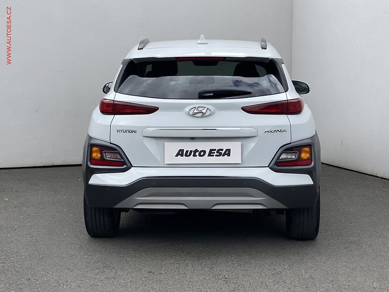 Hyundai Kona (2020) 1.6 CRDi, AT, navi, kamera - fotka 5 z 19