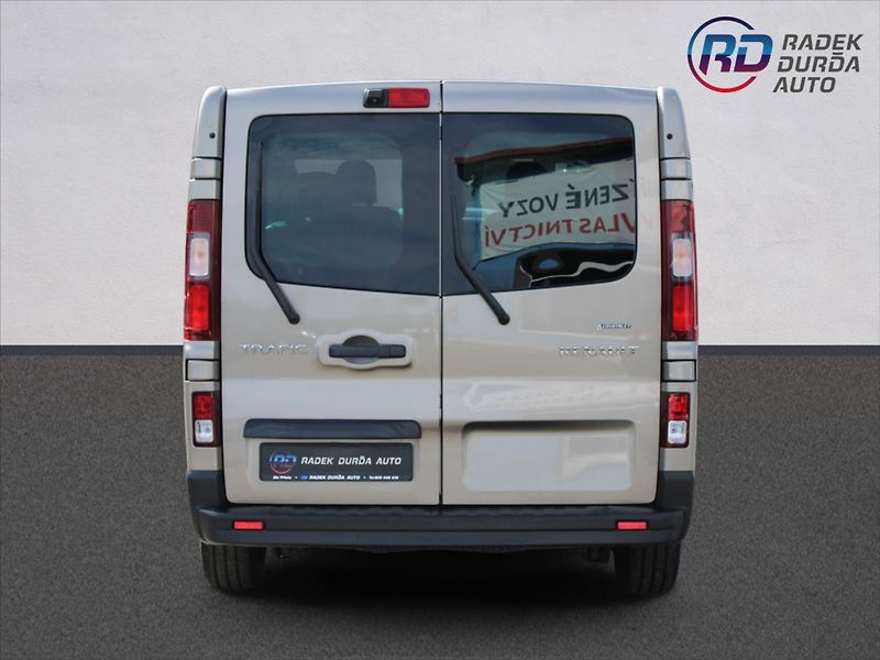 Renault Trafic 1,6 dCi  NOVÉ V ČR, 8 MÍST - fotka 6 z 24