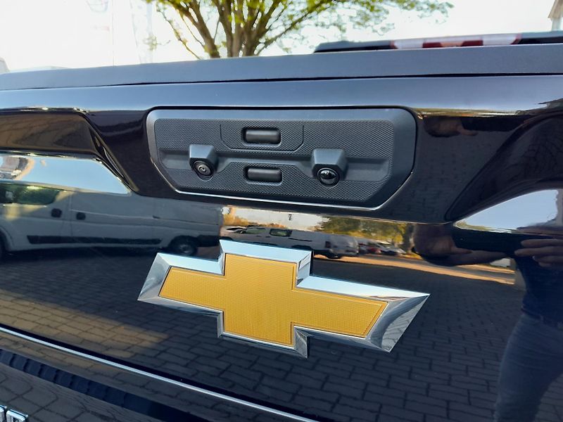 Chevrolet Silverado (2025) 6,2 V8 LPG  High Country  - fotka 10 z 52