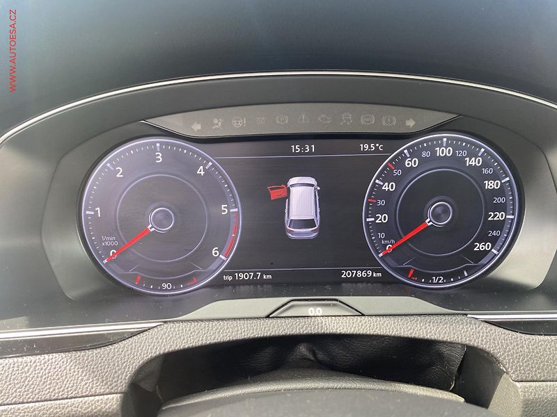 Volkswagen Passat (2016) 2.0BiTDi 4x4, ČR, Alltrack - fotka 12 z 18