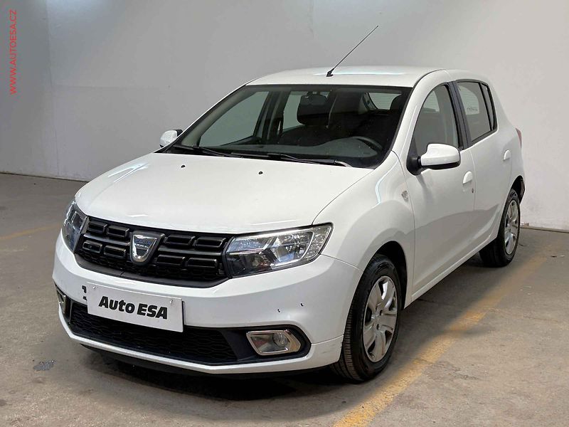 Dacia Sandero (2018) 0.9 TCe, servis.kniha, AC - fotka 3 z 14