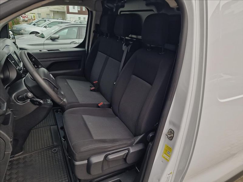 Opel Vivaro 1.5 CDTI 88kW,původ ČR,1.Maj. - fotka 33 z 50