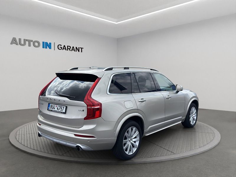 Volvo XC90 (2015) D5 AWD MOMENTUM AUT CZ - fotka 6 z 30