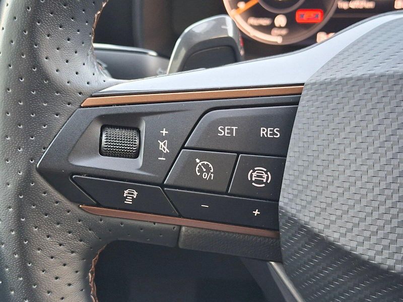 Cupra Formentor (2023) DSG 1,5TSi 110kW - fotka 17 z 35