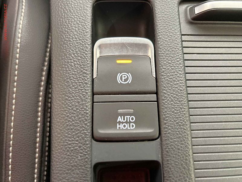 Volkswagen Passat (2020) 2.0TDi, ELE, DSG, LED - fotka 17 z 17