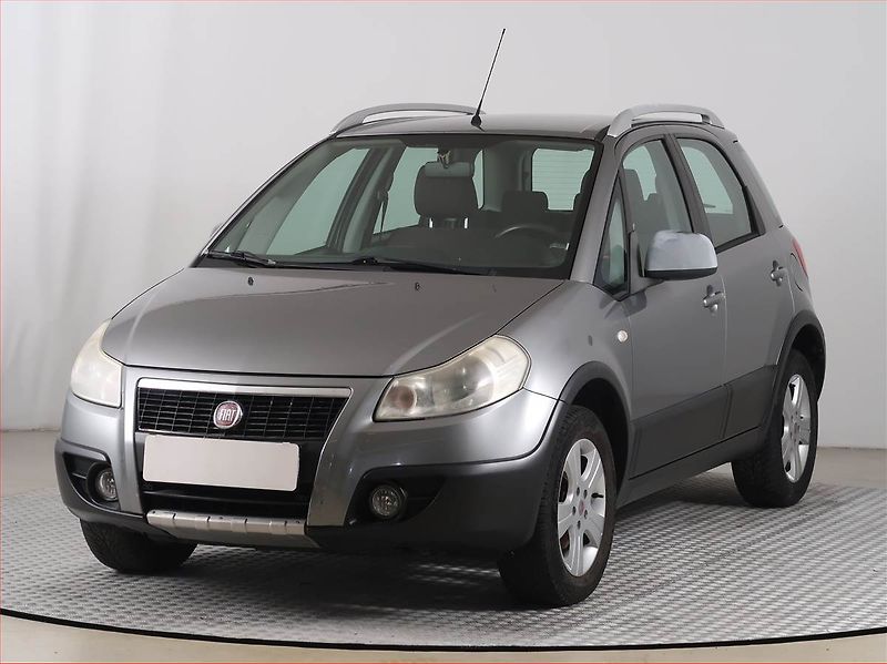 Fiat Sedici (2008) 1.6, nová STK, jezdí skvěle - fotka 2 z 14