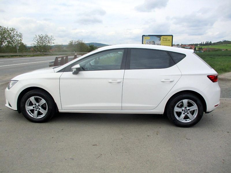 Seat Leon 1,2TSi 77kW STYLE FULL LED - fotka 10 z 48