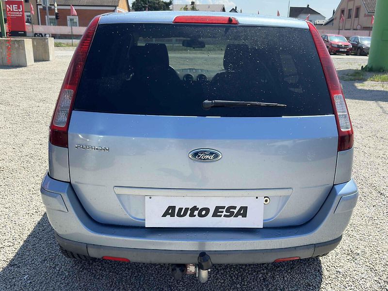 Ford Fusion (2006) 1.4i, Klima - fotka 5 z 17