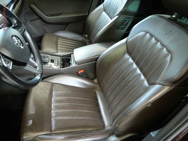 Škoda Superb (2015) 2.0TDi 4x4, ČR, L&K, DSG - fotka 10 z 19
