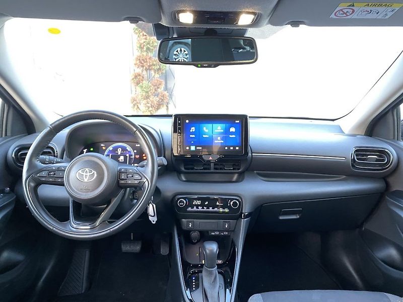 Toyota Yaris 1.5HEV, ČR, Style, DPH - fotka 11 z 16