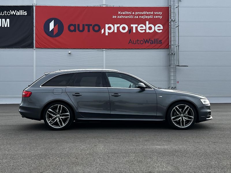 Audi A4 3.0TDI 180kW Quattro S-LINE  - fotka 3 z 27
