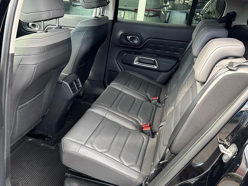 Citroën C5 Aircross SHINE Hybrid e-DCS6 - fotka 8 z 30