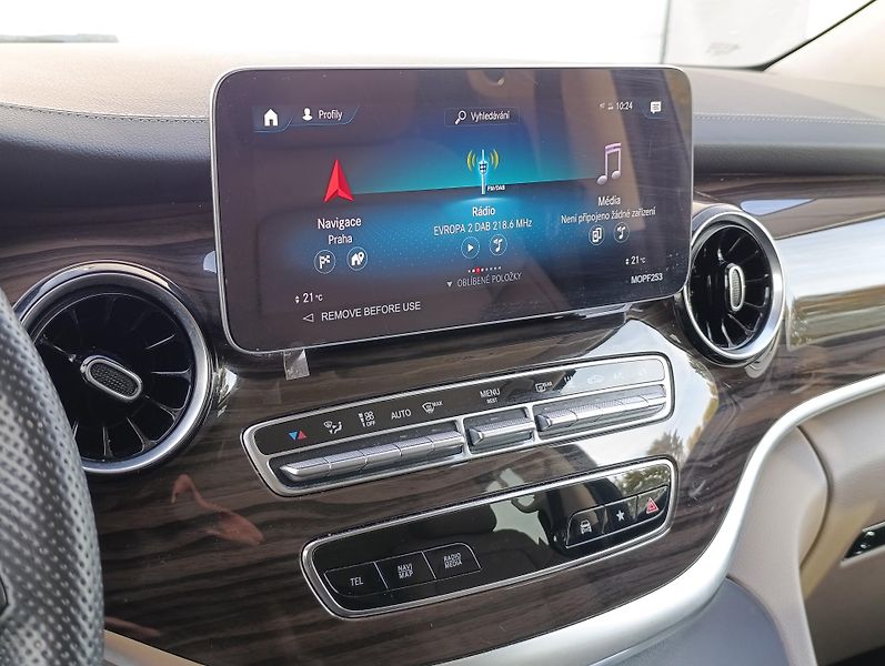 Mercedes-Benz Třídy V 300d AMG 4M ČR 1.MAJ DPH - fotka 27 z 36