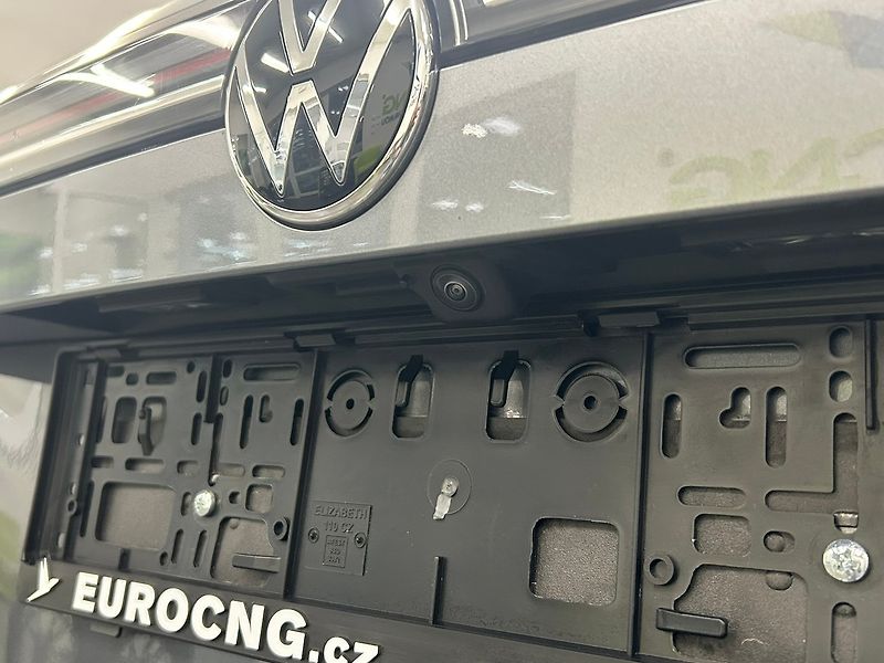 Volkswagen Passat (2025) R-Line Black 142kW DSG 4WD | Z - fotka 15 z 65