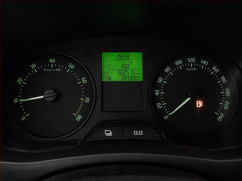 Škoda Fabia (2011) 1.2, po STK, jezdí výborně - fotka 11 z 14